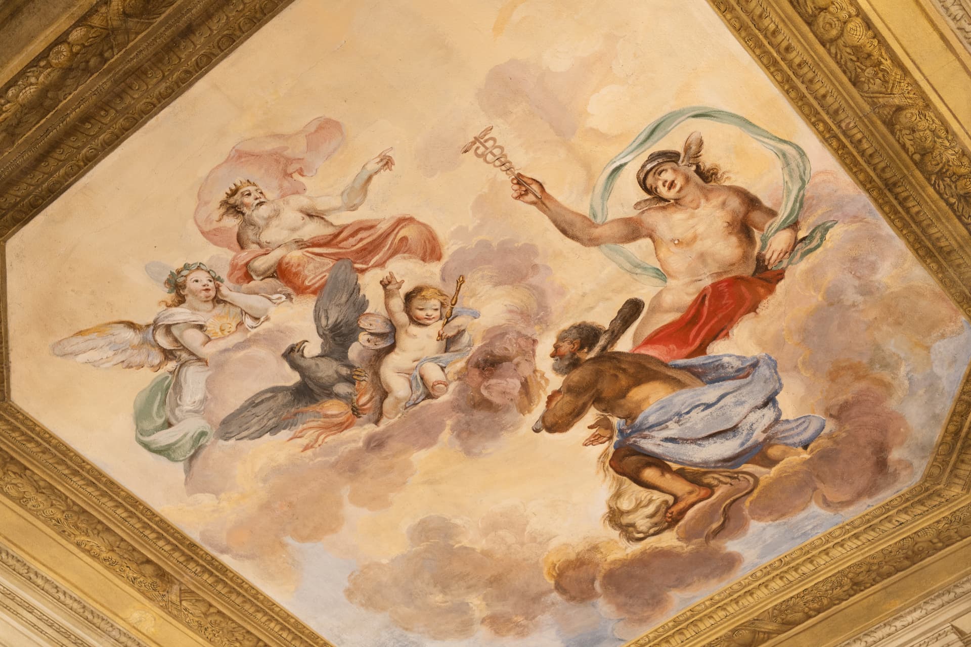 Soffitto affrescato di Palazzo Savioli